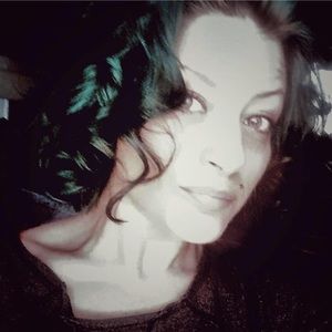 Meet your Posher, Holly